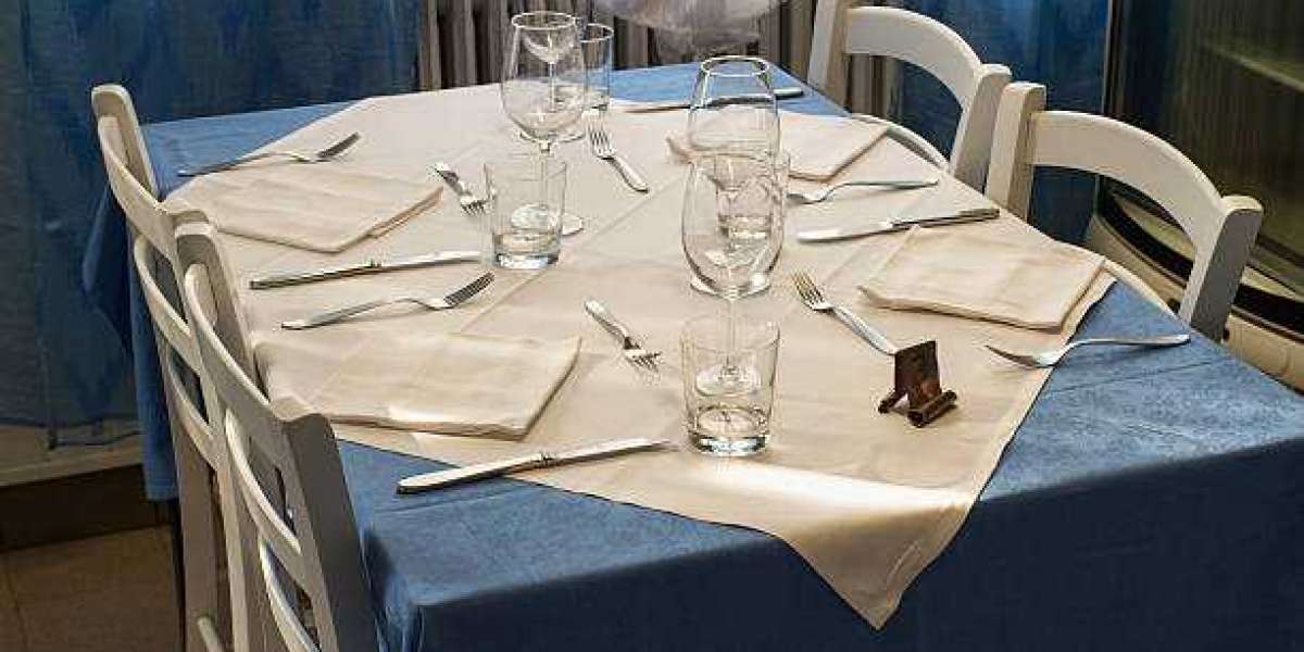 Which styles of chair covers are commonly used for dining tables?