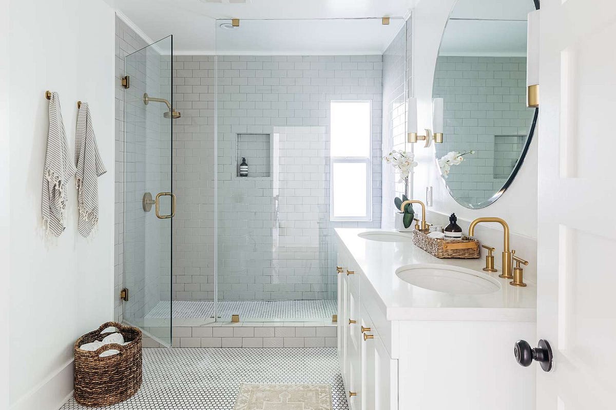 The Benefits of Installing a Shower Glass Partition in Your Bathroom | by Spaces Makeover | Apr, 2023 | Medium