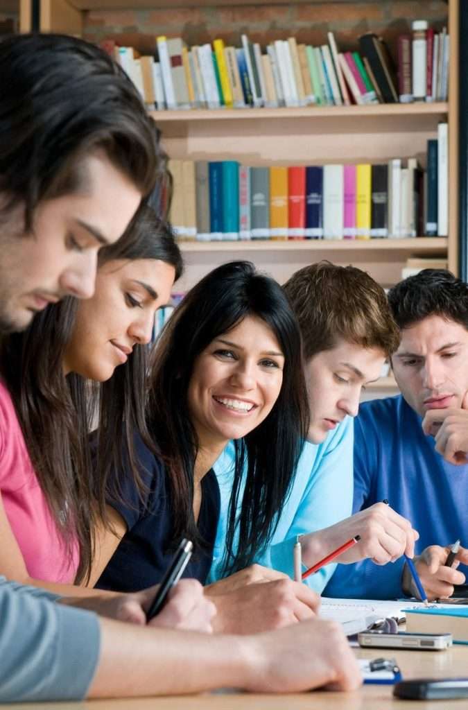 Applying for Admission to Universities in Dubai: Requirements and Process