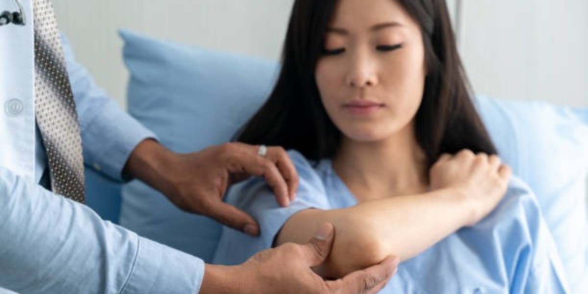 Causes, Diagnosis & Treatments For Arm Pain