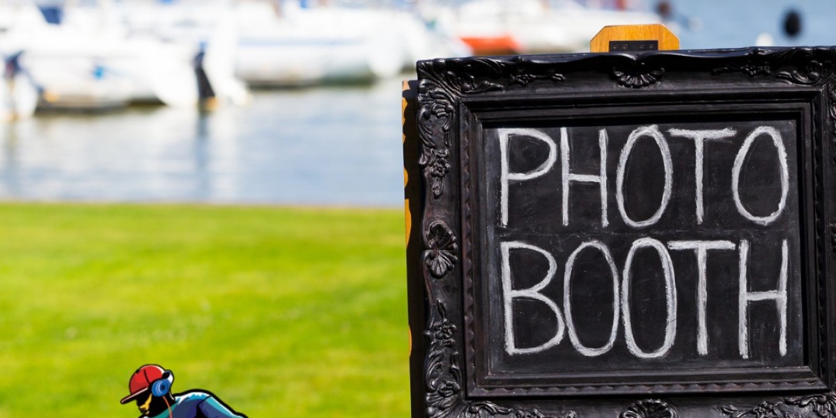 Creative Photobooth Hire Services in Sydney