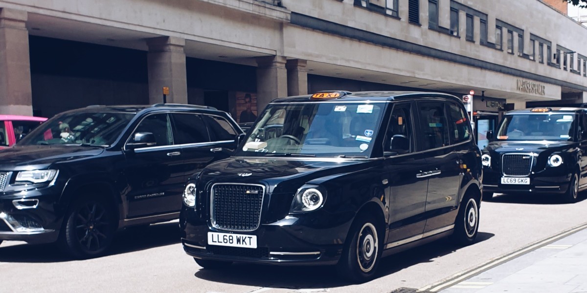 Taxi to London Airports with British Car Transfer