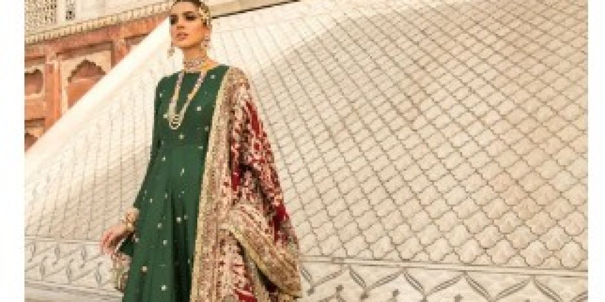 Pakistani Ladies Wear UK: A Blend of Tradition and Style