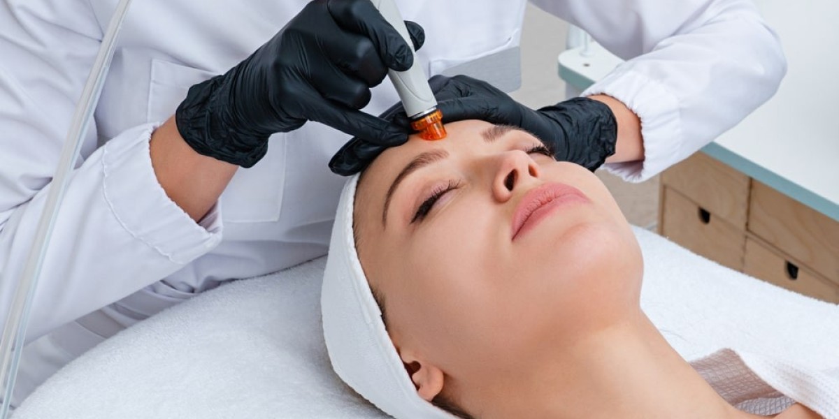 Finding the Best Medical Center for Hydrafacial in Dubai