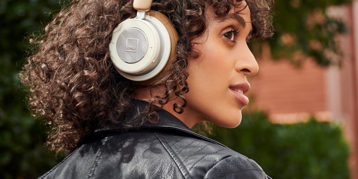 In-Ear Wired Headphones: Your Personal Sound Oasis
