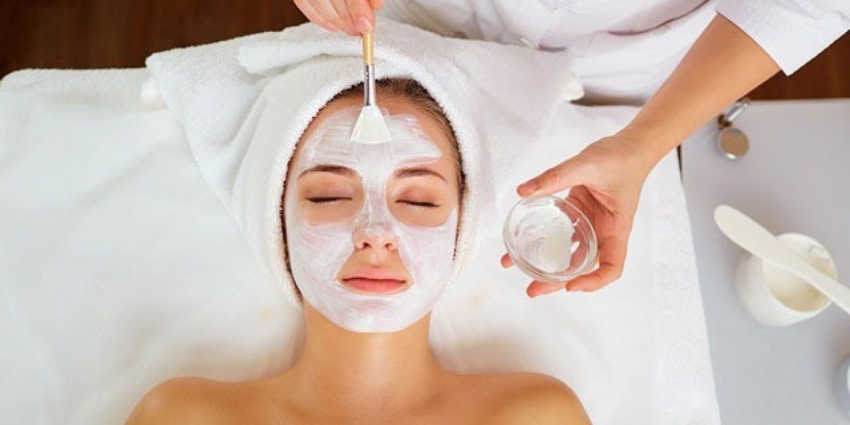 Elevate Your Craft: Unleashing the Art of Skincare with Sculptiko Beauty's Facial Class