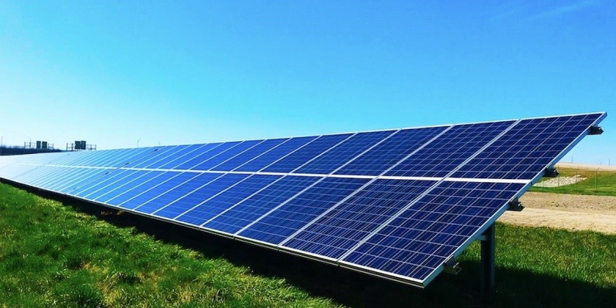 Jinko solar modules and SolPlanet inverters Supplier in India