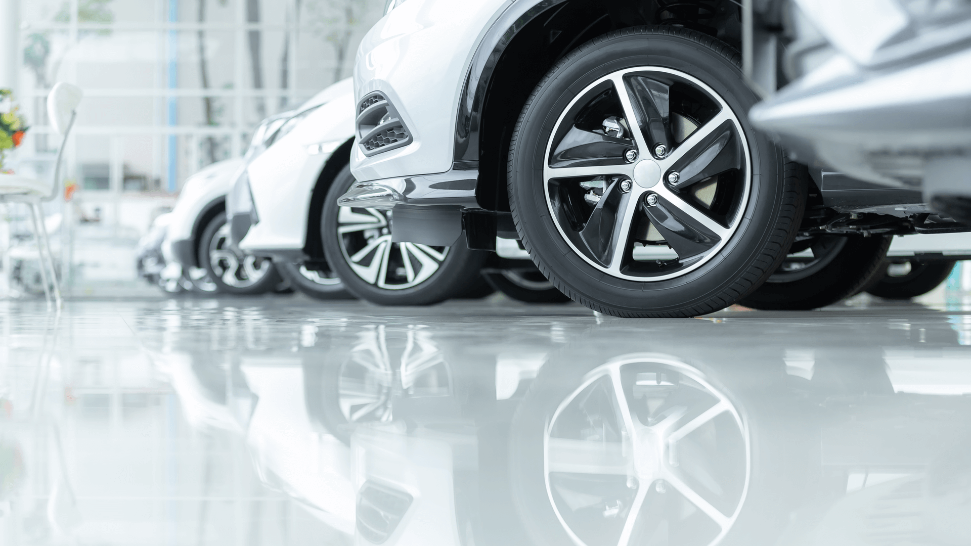 What Are the Top Reasons Homeowners Are Opting for Epoxy Garage Flooring?