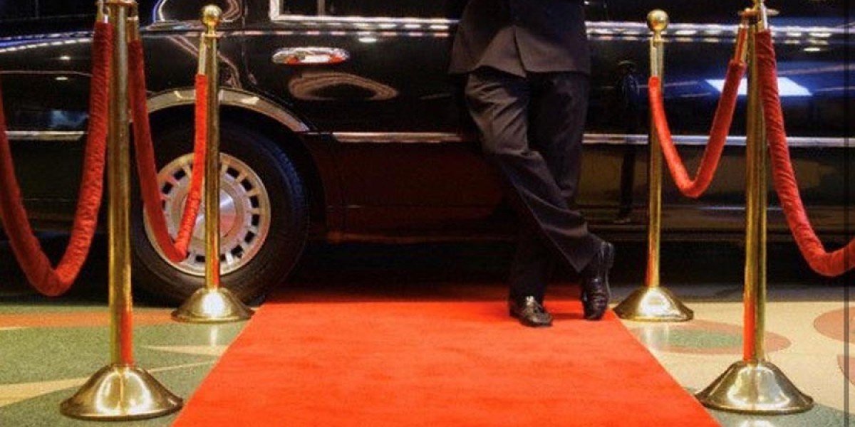 Exploring the Role of Limousines in the Entertainment Industry: From Music Videos to Red Carpet Events