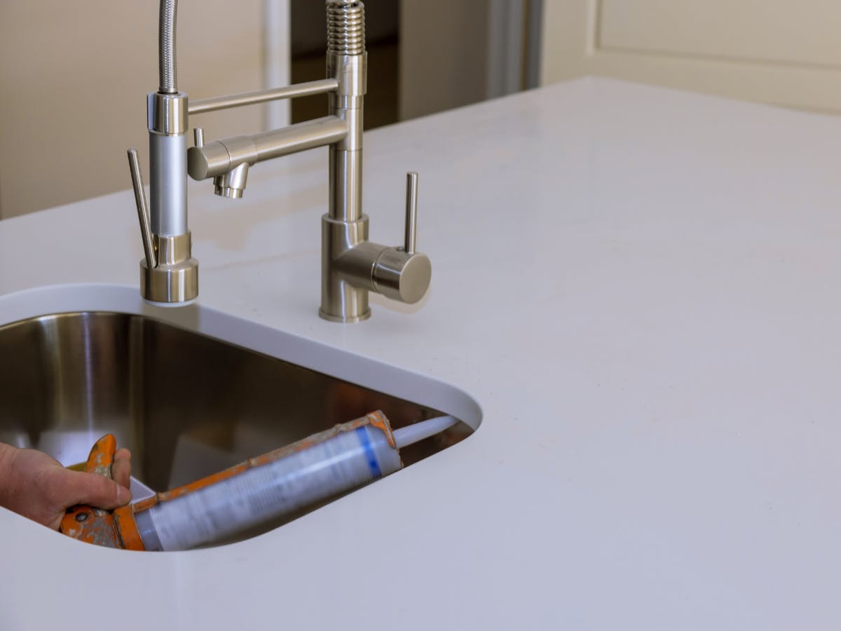 Granite Worktop Specialist: Guide to Selection, Care and Repair