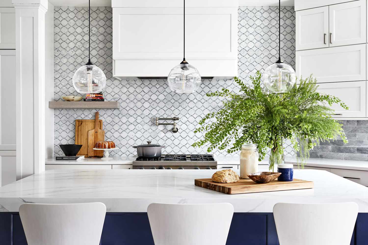 Elevate Your Kitchen Design: Inspiring Backsplash Ideas for White Cabinets - Cabinets Tools