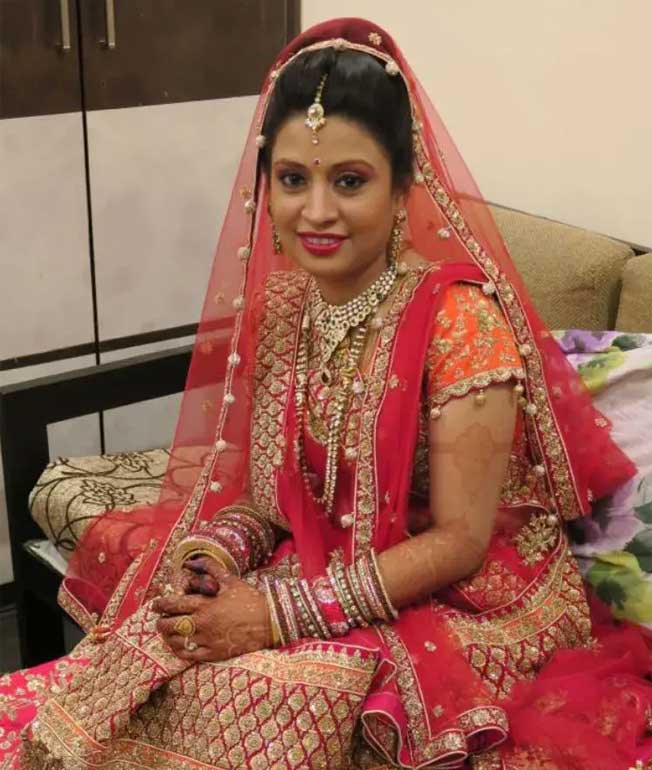 Bridal Makeup At Home In Kolkata - Petals Family Salon