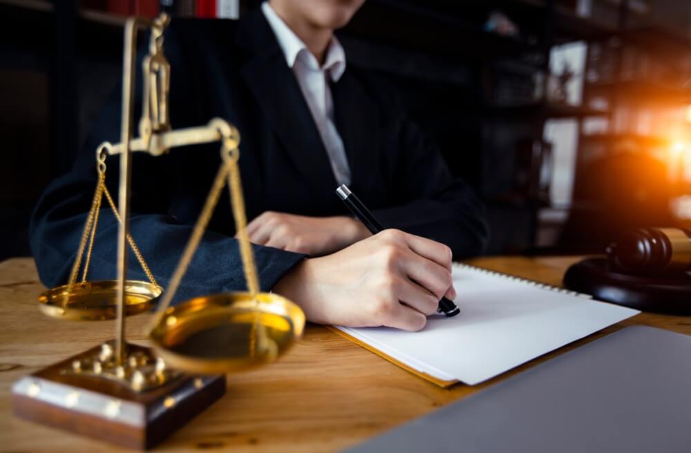 Choosing the Right Probate Lawyer: 5 Essential Considerations - Click To Write